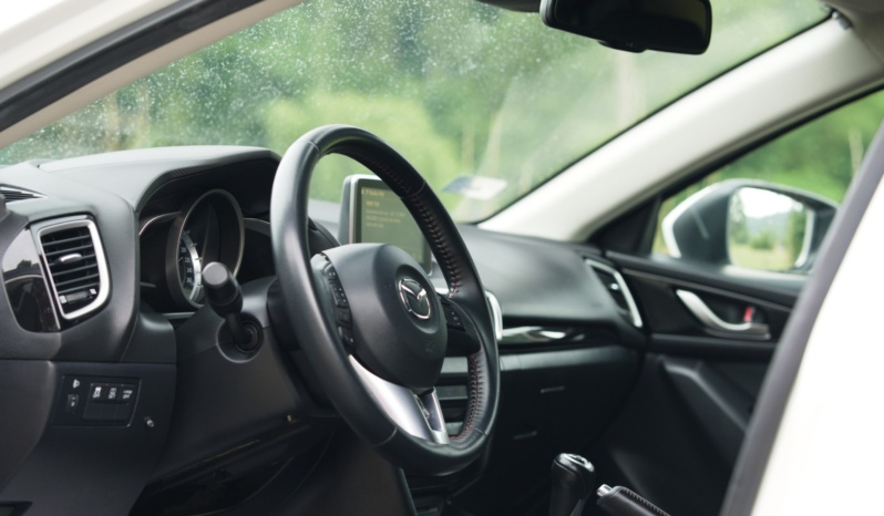 Mazda 3 full
