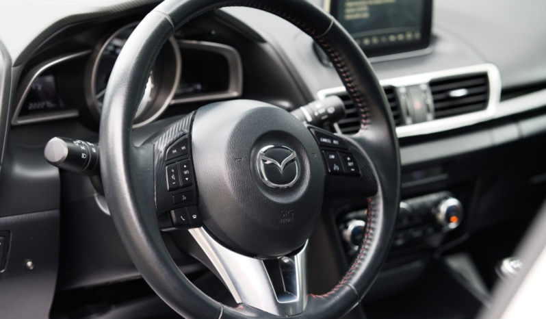 Mazda 3 full