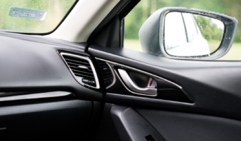 Mazda 3 full