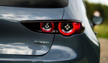 Mazda 3 full