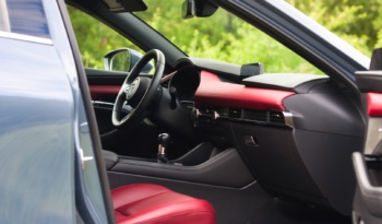 Mazda 3 full