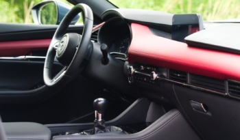Mazda 3 full