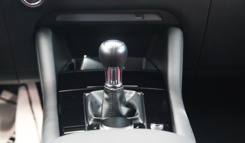 Mazda 3 full