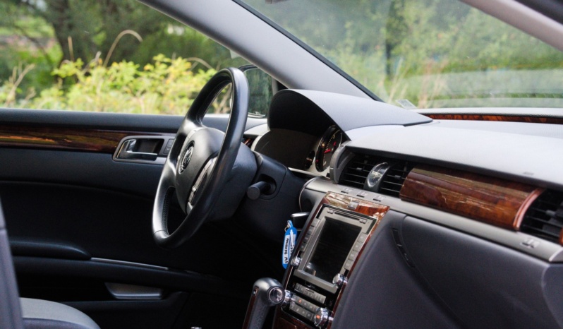 Volkswagen Phaeton 4×4 full