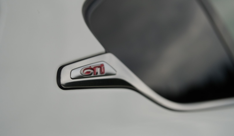 Peugeot 208 GTi full