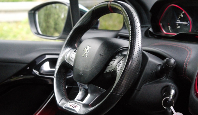 Peugeot 208 GTi full