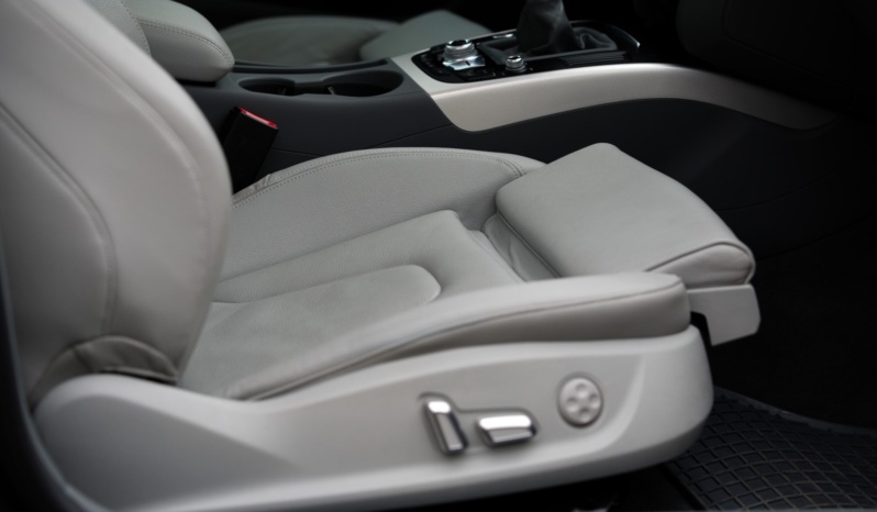 Audi A5 Coupe quattro full