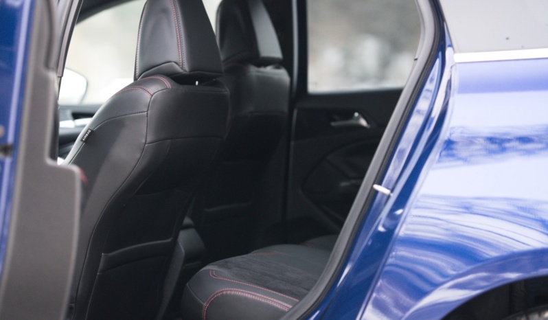 Peugeot 308 GT full