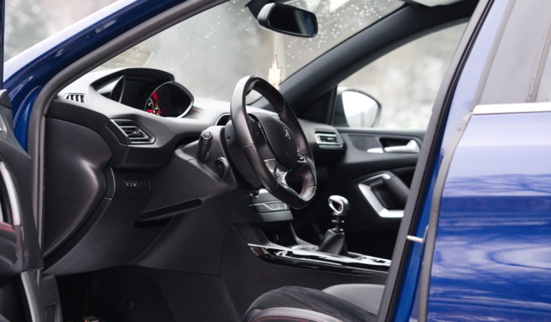 Peugeot 308 GT full