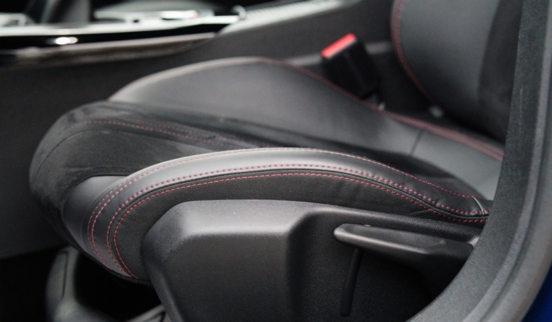 Peugeot 308 GT full