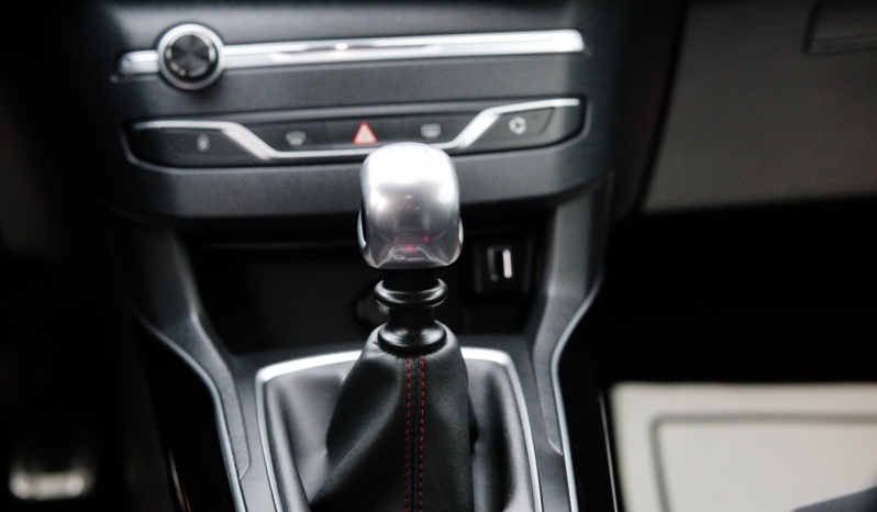 Peugeot 308 GT full
