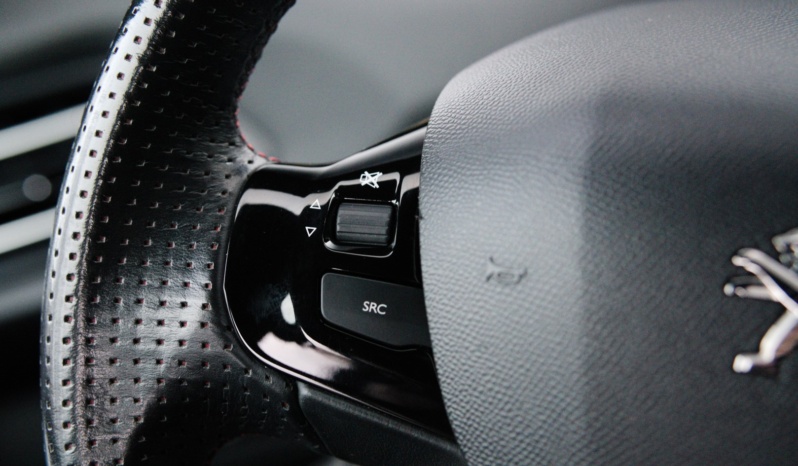 Peugeot 308 GT full