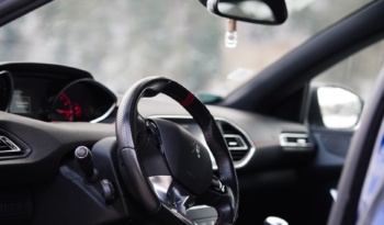 Peugeot 308 GTi full