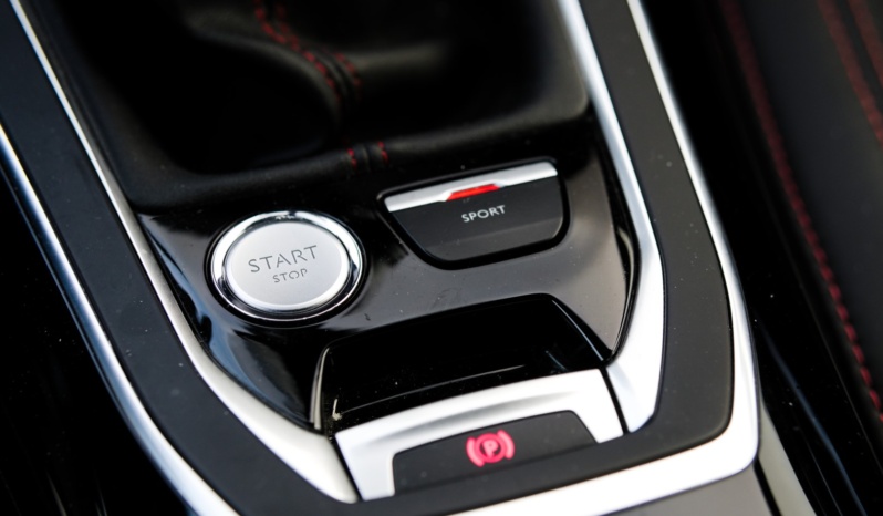 Peugeot 308 GTi full