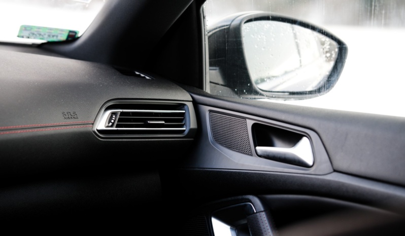 Peugeot 308 GTi full