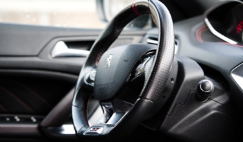 Peugeot 308 GTi full
