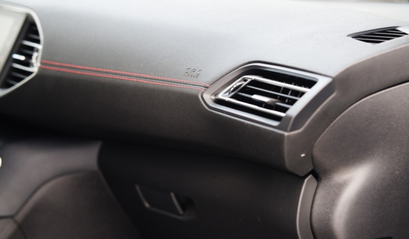 Peugeot 308 GTi full