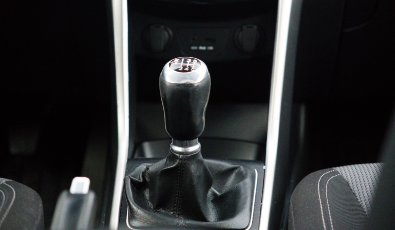 Hyundai i30 full