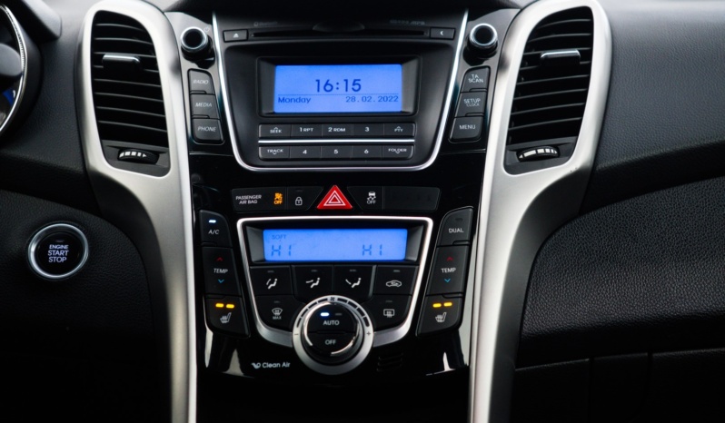 Hyundai i30 full