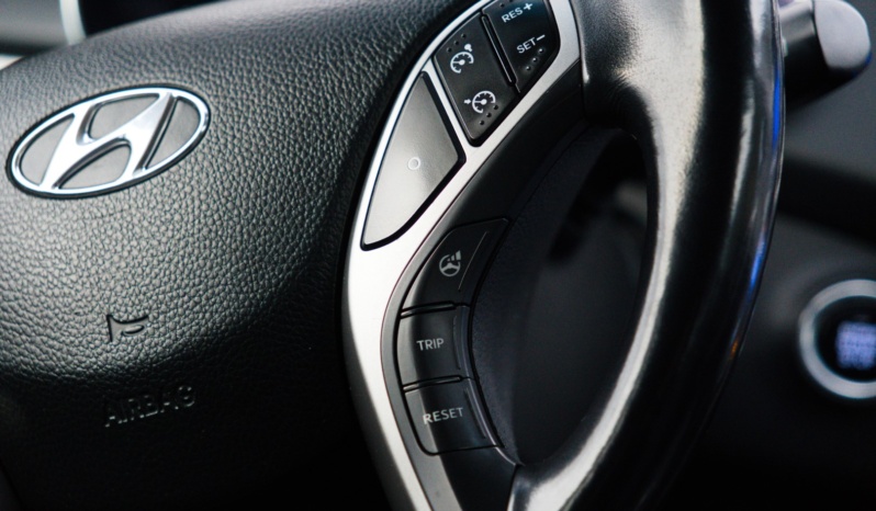 Hyundai i30 full