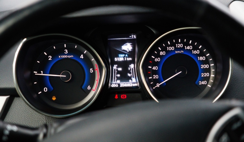 Hyundai i30 full