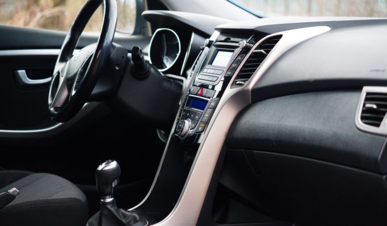 Hyundai i30 full