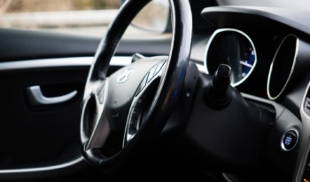 Hyundai i30 full