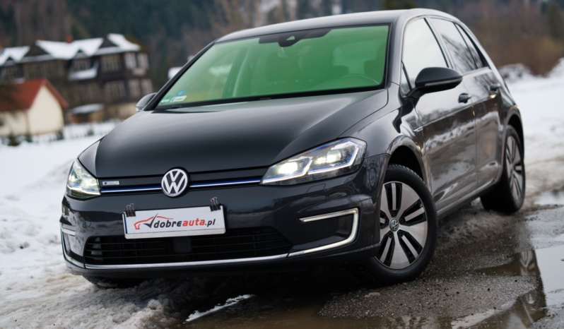 Volkswagen Golf full