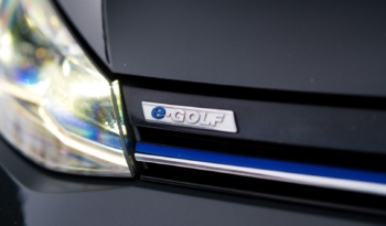Volkswagen Golf full