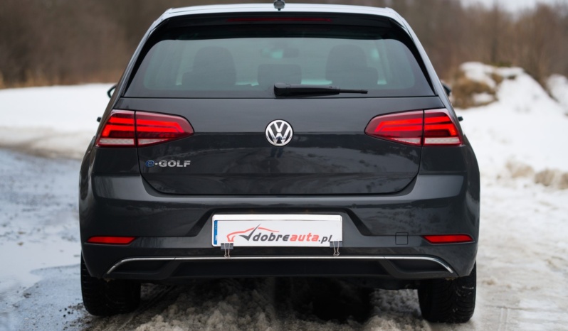 Volkswagen Golf full