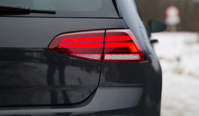 Volkswagen Golf full