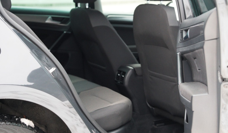 Volkswagen Golf full