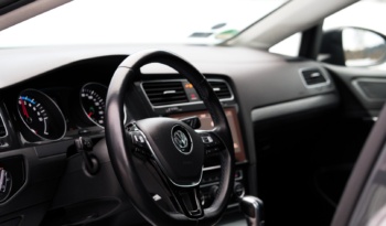 Volkswagen Golf full