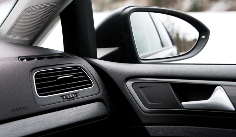 Volkswagen Golf full