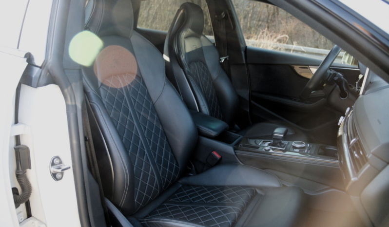 Audi S5 full