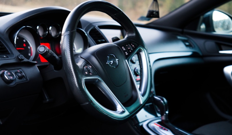 Opel Insignia 4×4 full