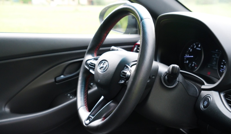 Hyundai i30 full