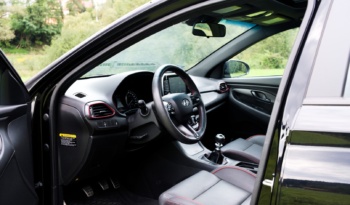 Hyundai i30 full