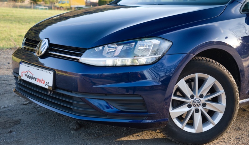 Volkswagen Golf full
