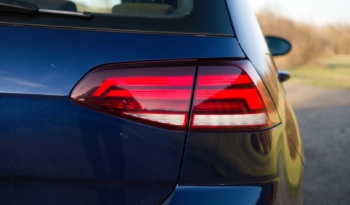 Volkswagen Golf full