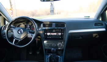 Volkswagen Golf full
