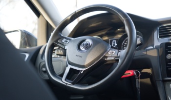 Volkswagen Golf full