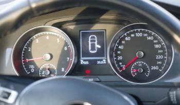 Volkswagen Golf full