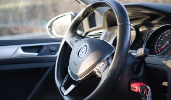 Volkswagen Golf full
