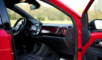 Volkswagen UP GTI full