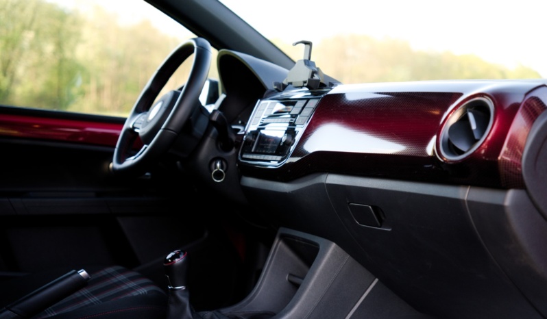 Volkswagen UP GTI full