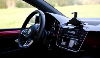 Volkswagen UP GTI full