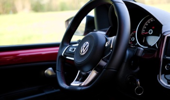 Volkswagen UP GTI full