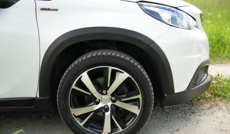 Peugeot 2008 full