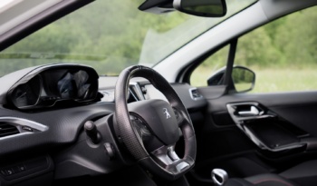 Peugeot 2008 full